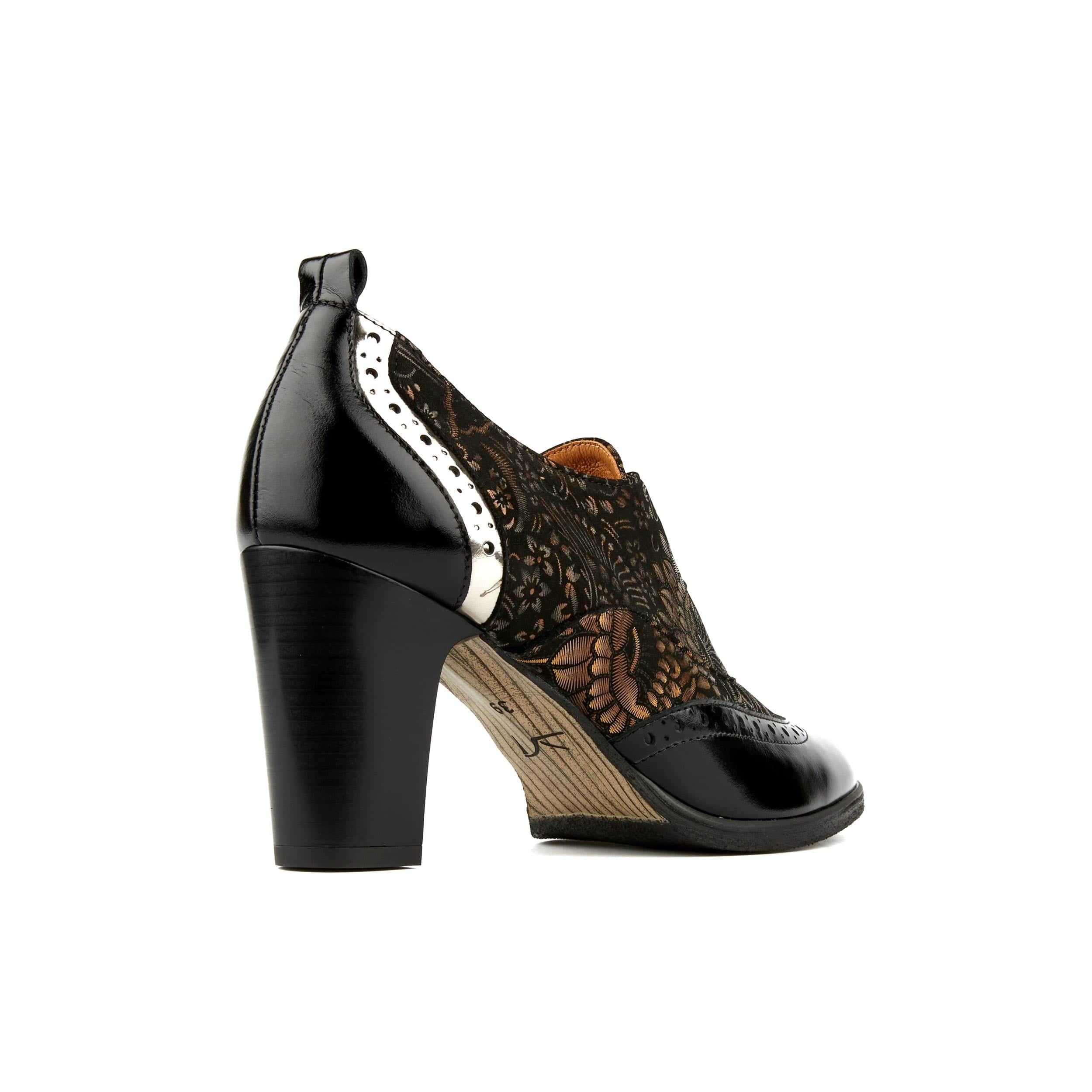 Casino - Black & Gold - Women's oxford pump in 3 inch heel with brogue details - Image 4