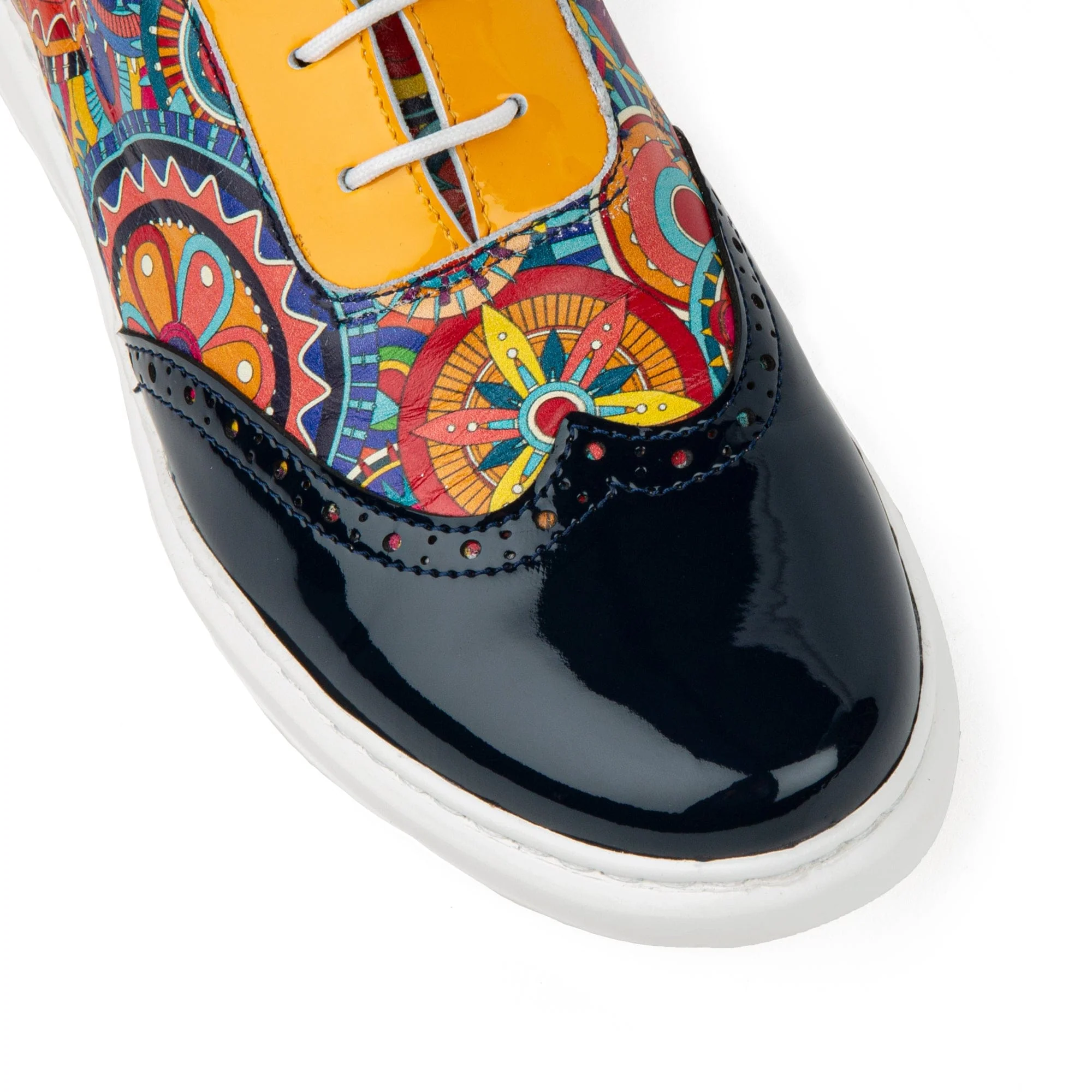 Colorado - Multi Signature - Women's lightweight EVA sole trainer with brogue details - Image 7