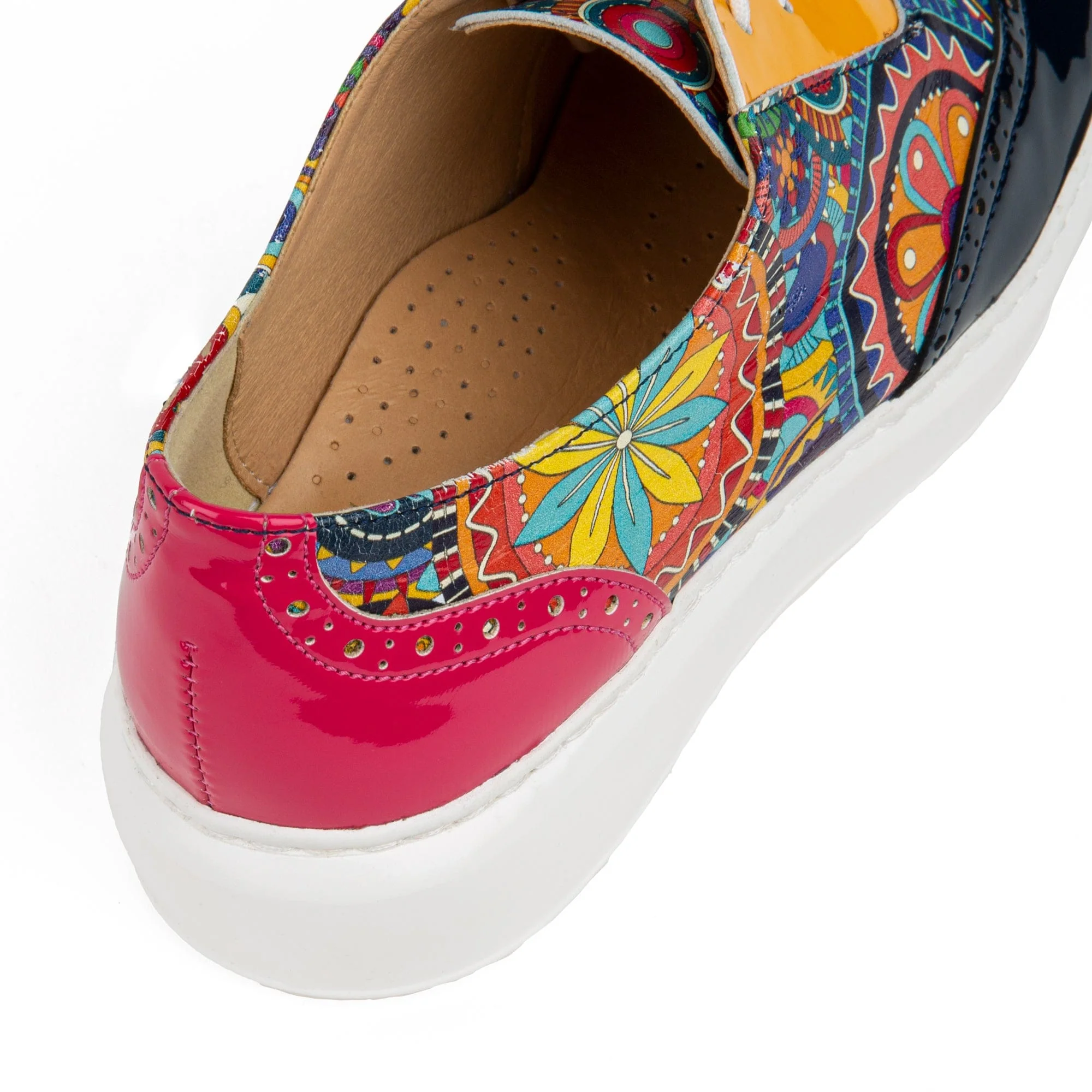 Colorado - Multi Signature - Women's lightweight EVA sole trainer with brogue details - Image 8