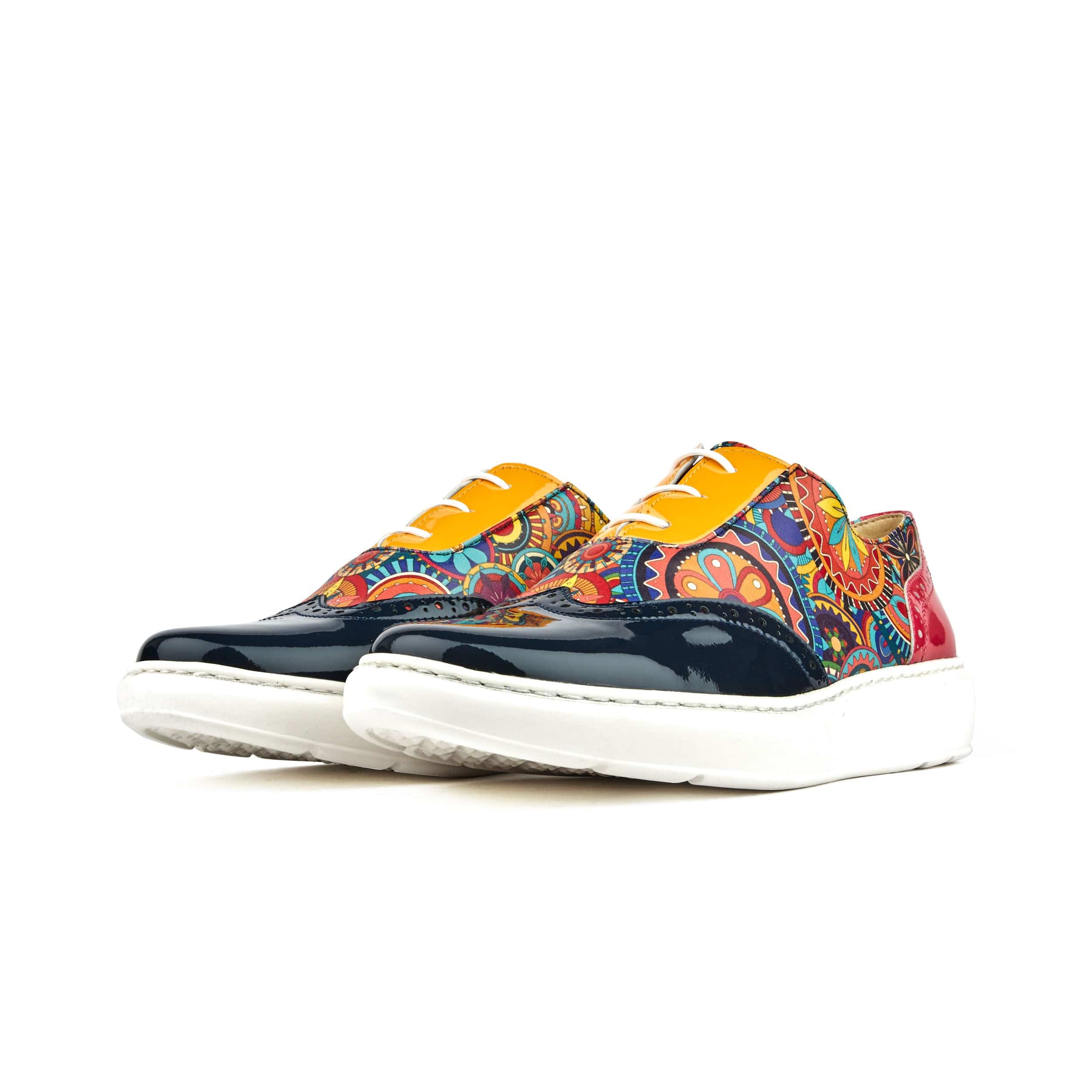 Colorado - Multi Signature - Women's lightweight EVA sole trainer with brogue details - Image 9