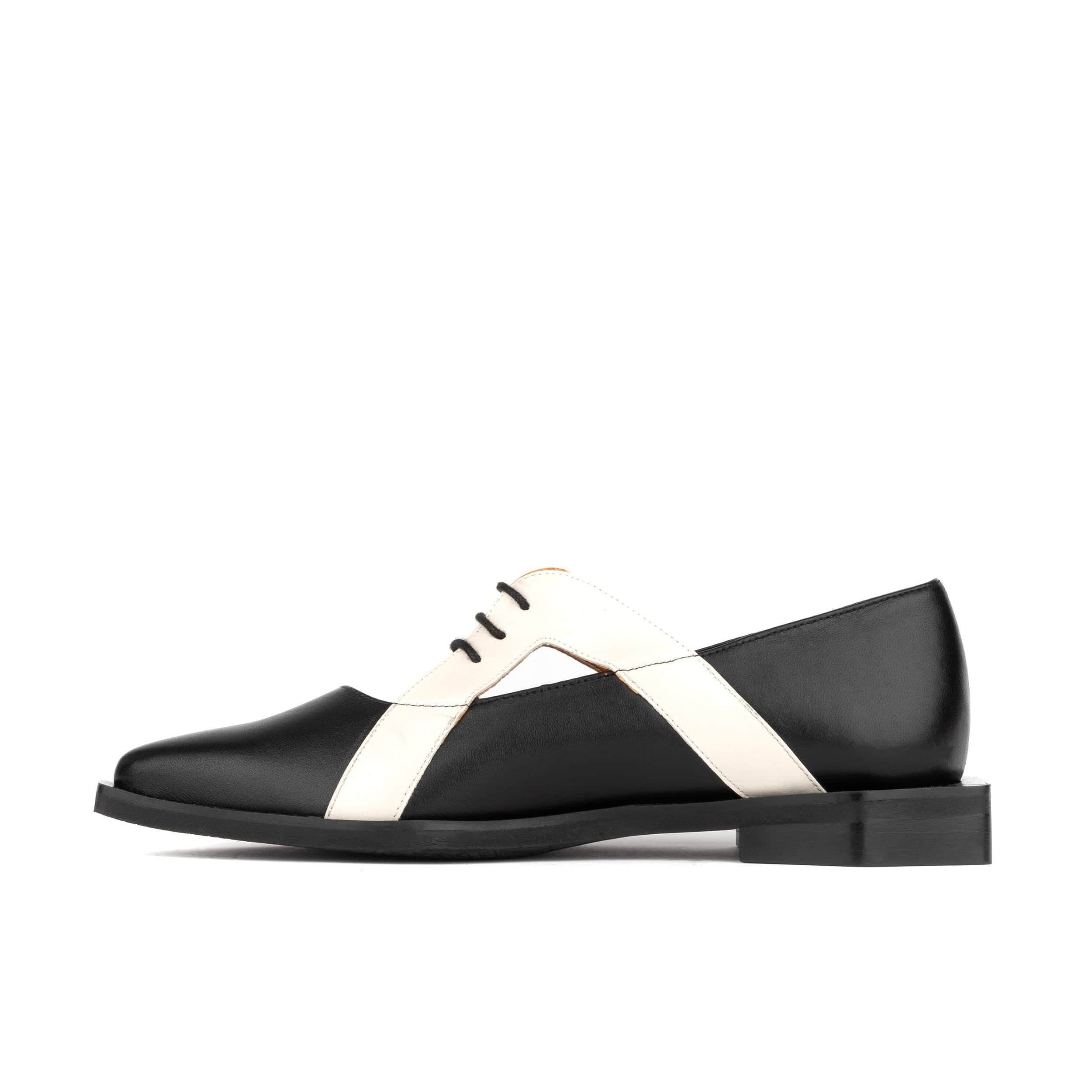 Harlowe - Black & White - Women's cutout leather lace up shoe - Image 4